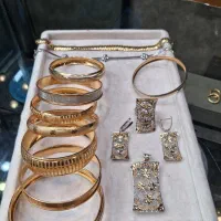 فروش طلای تمیز با 1/۵درصد بالای تابلو در طلا فروشی|جواهرات|تهران, هفده شهریور|دیوار