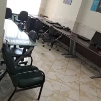 اجاره واحد۱۲۷م با موقعیت اداری بر گلبرگ