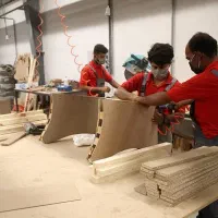 کارگر ساده خط تولید