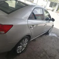 کیا سراتو اتوماتیک 2000cc، مدل ۲۰۱۰|خودرو سواری و وانت|کرمان, |دیوار