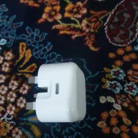 شارژ سه پین ایفون اصلی درحد نو