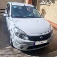 رنو ساندرو مدل ۹۶