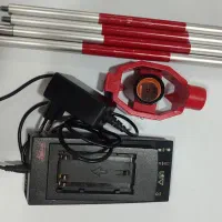 مینی منشور و شارژر باطری دوربین نقشه برداری لایکا