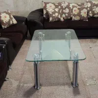 تعدادی صندلی،یک زیر تی وی و یک دست مبل چرمی|مبلمان خانگی و میز عسلی|ملایر, |دیوار