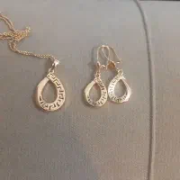 گوشواره ومدال