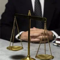 وکیل دادگستری (عضو کانون وکلای دادگستری)