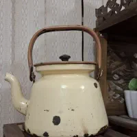 کتری لعابی قدیمی