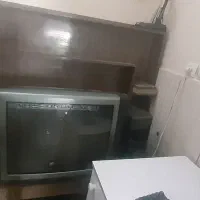 میز وتلویزیون باهم به فروش میرسد
