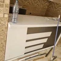 کابینت های گلاس بسیار محکم و نو|آب‌چکان و نظم‌دهنده ظروف|شیراز, درکی|دیوار