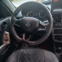 تاکسی دربس‌ به‌همه‌جا‌رانندگی‌ایمن‌راازما‌بخواهید