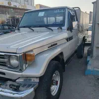 تویوتا لندکروز