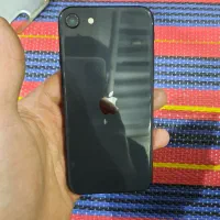 ایفون se2020ترو تمیز