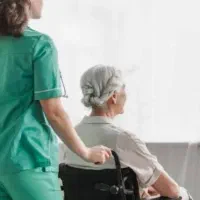 به یک پرستارخانوم نیمه وقت نیازمندیم