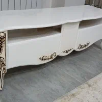 میز تلویزیون سفید