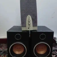 دو عدد بلندگو و یک امپلی فایر