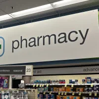 آگهی استخدام ادمین حضوری داروخانه