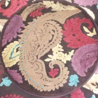 فرش گرد ۱در۱و۱.۵در۱.۵ماشینی گل برجسته|فرش|مشهد, سلام|دیوار