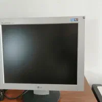 مانیتور در حد نو