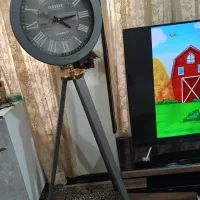 ساعت ایستاده