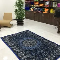 استخدام خانم کارمند فروش اینترنتی در دفتر شرکت