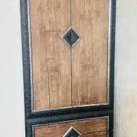 تعدادی کمد نو ‌تمیز به فروش می رسد