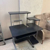 میز کامپیوتر در حد نو سالم|میز تحریر و کامپیوتر|شیراز, زرهی|دیوار