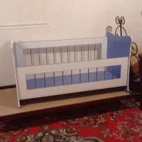 تخت کودک کاملا سالم و نو
