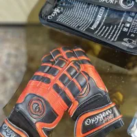 دستکش دروازه بانی(گلری)فوتبال