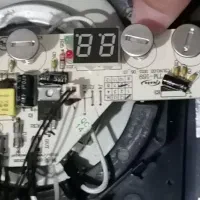 تعمیرات تخصصی انواع برد و لوازم خانگی|خدمات پیشه و مهارت|اراک, |دیوار