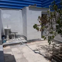 رهن و اجاره منزل  حیاط دار در مسلم|اجارهٔ خانه و ویلا|شیراز, کوشک میدان|دیوار