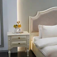 آرامشی که شایستهاش هستید، باسرویس خوابهای لوکس|تخت و سرویس خواب|ملایر, |دیوار