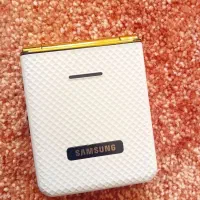 گوشی سامسونگ