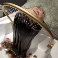 کلینیک تخصصی پوست و مولیزر اسکالپ فیشال بوتاکس ژل|خدمات آرایشگری و زیبایی|یزد, |دیوار