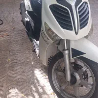بنلی ۱۵۰ کافه نرو