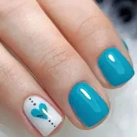 کاشت ناخن رایگان|خدمات آرایشگری و زیبایی|اصفهان, تخت فولاد|دیوار