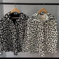 کت کتان پلنگی|لباس|کاشان, صنعت|دیوار