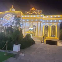 کارگر ساده خانم پرسنل تالار