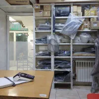 چراغ برق فروش مغازه