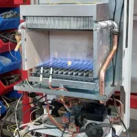 تعمیرات سرویس کار پکیج و آبگرمکن دیواری