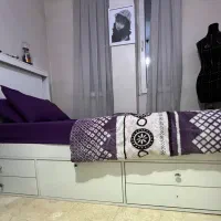 تخت دارای کشو و باکس