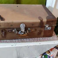 چمدان چمدون صندوقچه قدیمی عتیقه