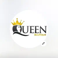 همکار خانوم در فروشگاه پوشاک زنانه کویین