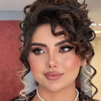 میکاپ و شینیون پایه 500|خدمات آرایشگری و زیبایی|اردبیل, |دیوار