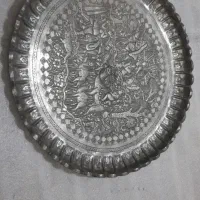 ویترین خاطرات قدیم|کلکسیون اشیاء عتیقه|قم, شاد قلی|دیوار