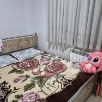 تخت دو نفره سالم سالم همراه با تشک