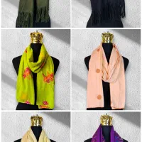 تعدادی شال در حد نو|لباس|شاهینشهر, چمران|دیوار