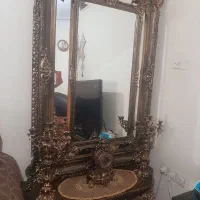 میز و آینه