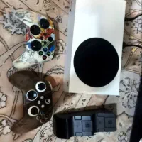 Xbox seri s یک دستگاه ایکس باکس سری اس