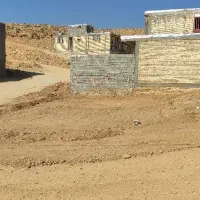 فروش زمین ۱۳۷ متری کنار اسکلیت در شهرک قمشه