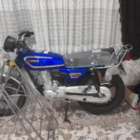 موتور سیکلت همتاز
